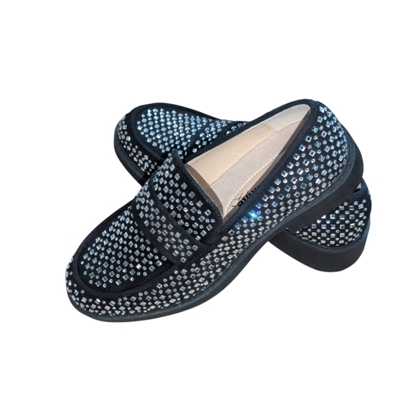 Stylish Black Loafers with Sparkle Accents - Picture 4 of 8